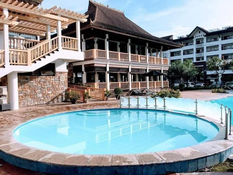 Ri'S One Oasis W Free Pool Back Of Sm City Mall Davao City Exterior foto