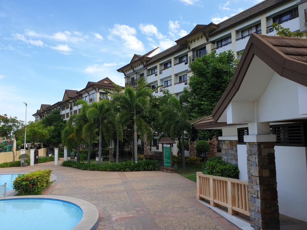 Ri'S One Oasis W Free Pool Back Of Sm City Mall Davao City Exterior foto